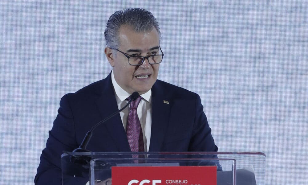 El presidente del Consejo Coordinador Empresarial, Francisco Cervantes, habla durante un evento en la Ciudad de México (México). Archivo. EFE/ Isaac Esquivel