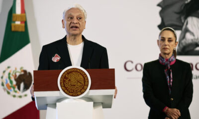 El director general de Petróleos Mexicanos, Víctor Rodríguez, participa este viernes durante la conferencia de prensa matutina de la presidenta de México, Claudia Sheinbaum, en Palacio Nacional de la Ciudad de México (México). EFE/ José Méndez