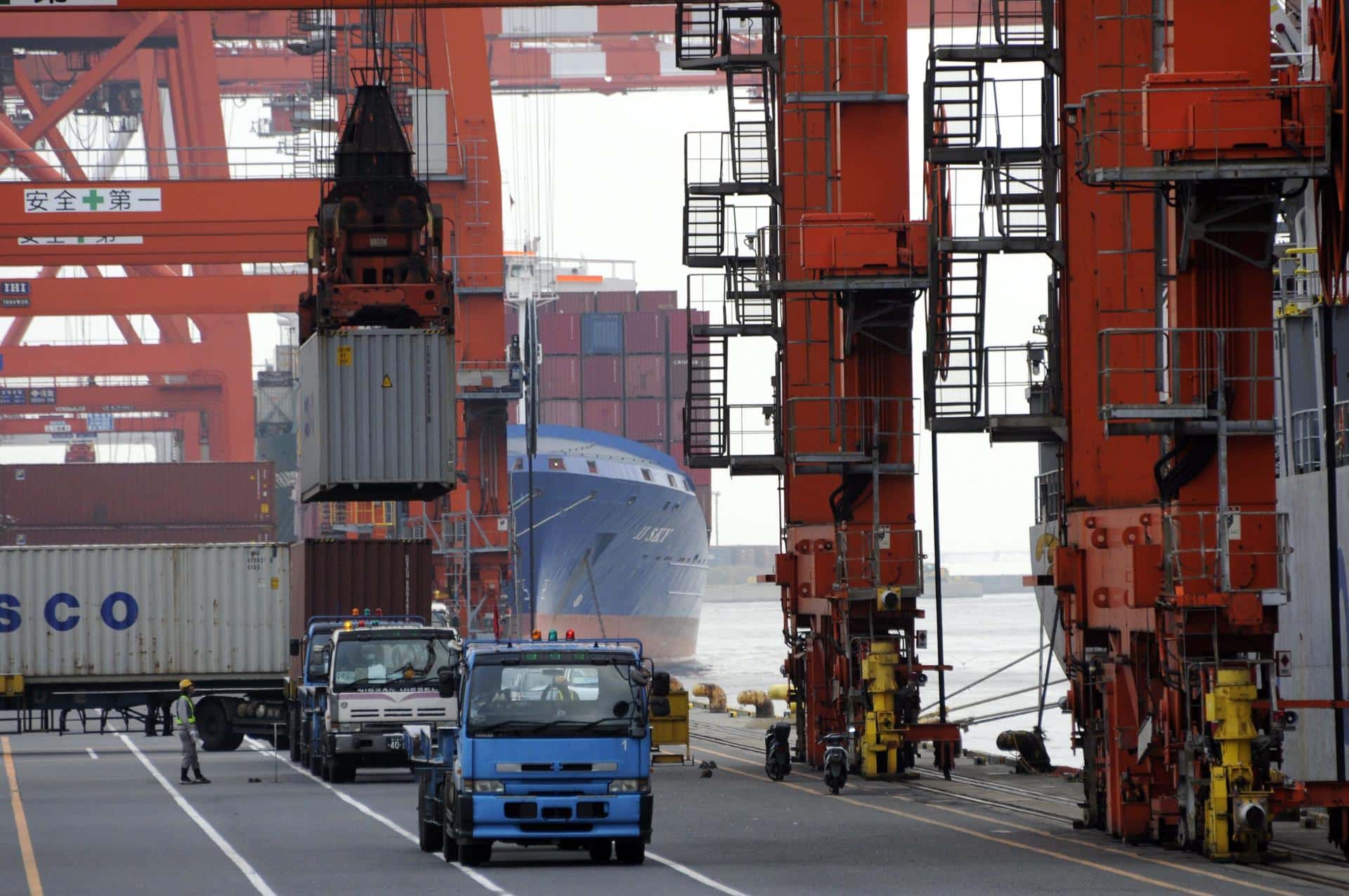 Fotografía de archivo de un puerto de exportaciones en Estados Unidos. EFE/FRANCK ROBICHON