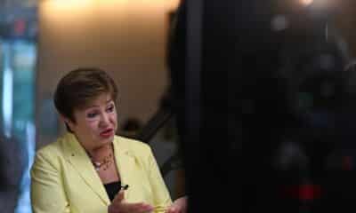 La Directora Gerente del FMI, Kristalina Georgieva, concede una entrevista durante las Reuniones Anuales del Fondo Monetario Internacional (FMI) y el Grupo del Banco Mundial (GBM) en Washington, DC, EE. UU., el 24 de octubre de 2024. EFE/EPA/Annabelle Gordon