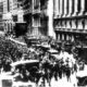 Nueva York (Estados Unidos), 18-10-1929.-  Ciento de personas se agolpan ante la Bolsa,en Wall Street. EFE/Archivo/aa