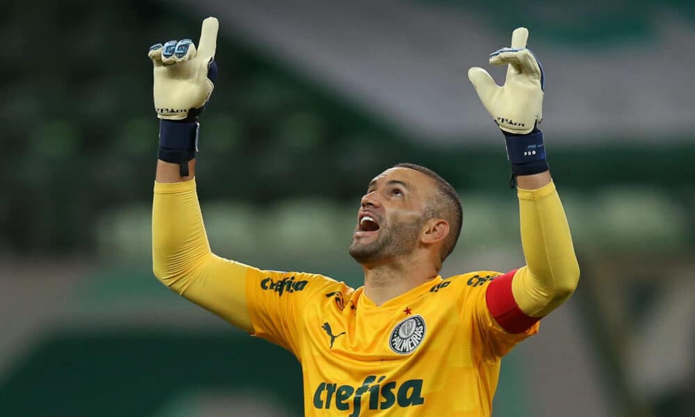 Foto de archivo del portero Weverton, del club Palmeiras, quien este sábado ha sido convocado por la selección brasileña que se alista para los partidos de eliminatorias del Mundial de 2026 contra Chile y Perú. EFE/Alexandre Schneider POOL