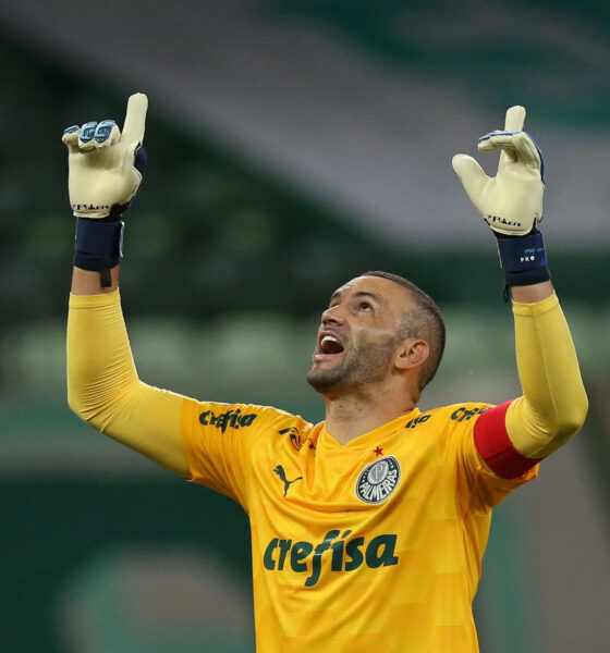 Foto de archivo del portero Weverton, del club Palmeiras, quien este sábado ha sido convocado por la selección brasileña que se alista para los partidos de eliminatorias del Mundial de 2026 contra Chile y Perú. EFE/Alexandre Schneider POOL