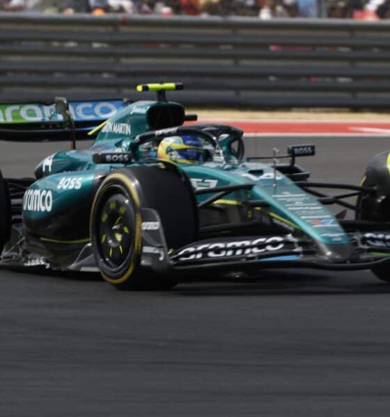 Fernando Alonso de España para el equipo Aston Martin en acción durante la carrera Sprint en Austin, TX, EE.UU. EFE/EPA/JOHN MABANGLO