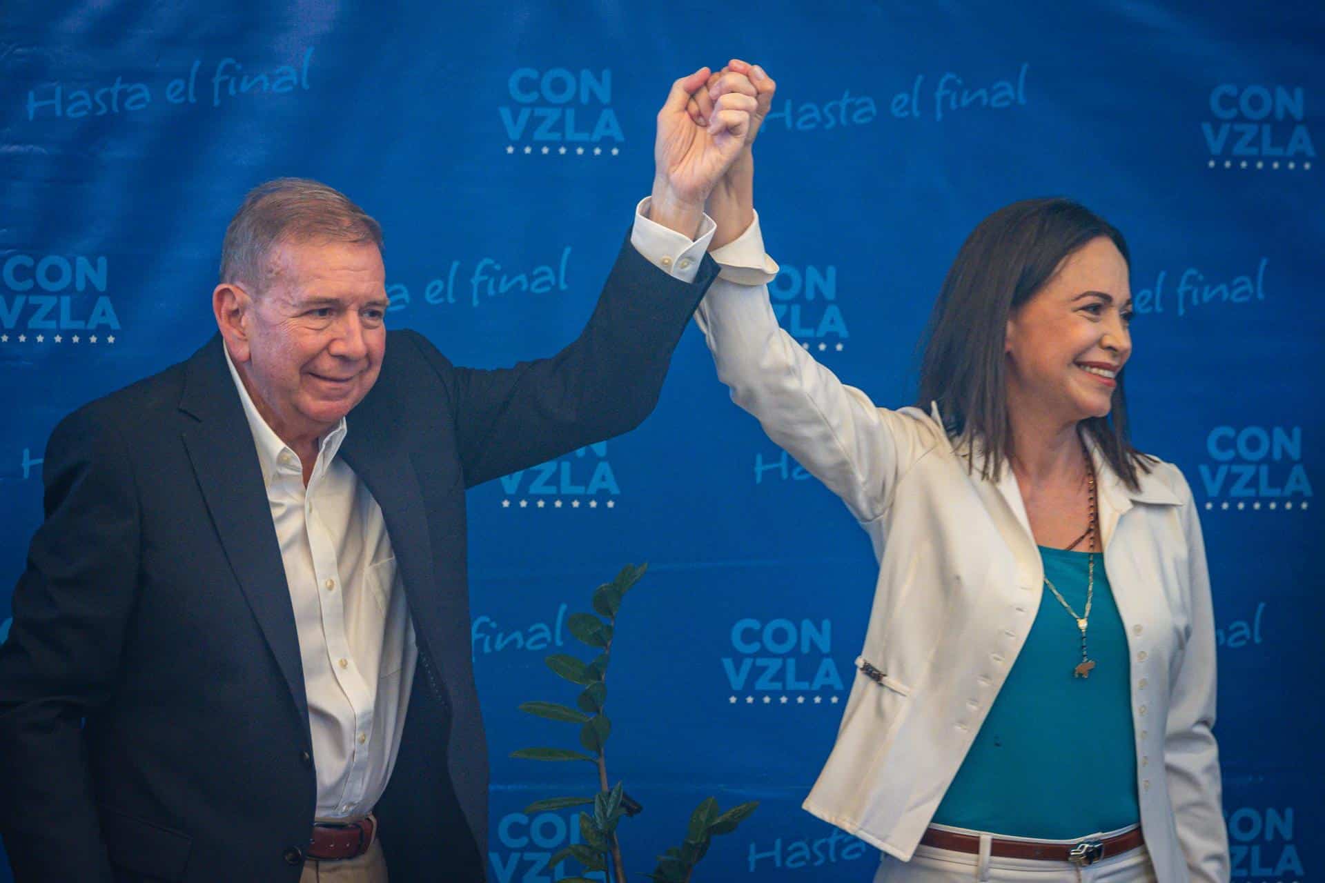 Fotografía de archivo del excandidato a la presidencia de Venezuela Edmundo González Urrutia y la líder antichavista María Corina Machado. EFE/ Henry Chirinos