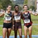 La atleta Francine Nyomukunzi (C) -primera- junto a Majida Maayouf (i) -segunda- y Carolina Robles Campos (d) -tercera en el podio de la Cross internacional Zornotza celebrada en Amorebieta-Etzano. EFE/ Miguel Toña