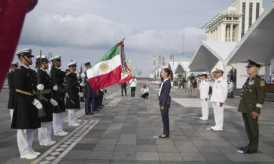 Fotografía cedida este viernes por la Presidencia de México, de la presidenta de México, Claudia Sheinbaum, durante un acto protocolario en el Puerto de Veracruz (México). EFE/Presidencia de México/SOLO USO EDITORIAL/SOLO DISPONIBLE PARA ILUSTRAR LA NOTICIA QUE ACOMPAÑA (CRÉDITO OBLIGATORIO)