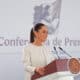 Fotografía cedida por la presidencia de México de la presidenta de México, Claudia Sheinabum, en una rueda de prensa este viernes, en el municipio de Cabo San Lucas, en Baja California Sur (México). EFE/Presidencia de México/SOLO USO EDITORIAL/SOLO DISPONIBLE PARA ILUSTRAR LA NOTICI QUE ACOMPAÑA(CRÉDITO OBLIGATORIO)