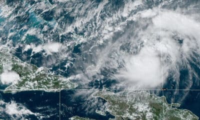 Fotografía satelital cedida por la Oficina Nacional de Administración Oceánica y Atmosférica (NOAA) a través del Centro Nacional de Huracanes (NHC) estadounidense donde se muestra la localización de la tormenta tropical Oscar en el Atlántico. EFE/ Noaa /nhc