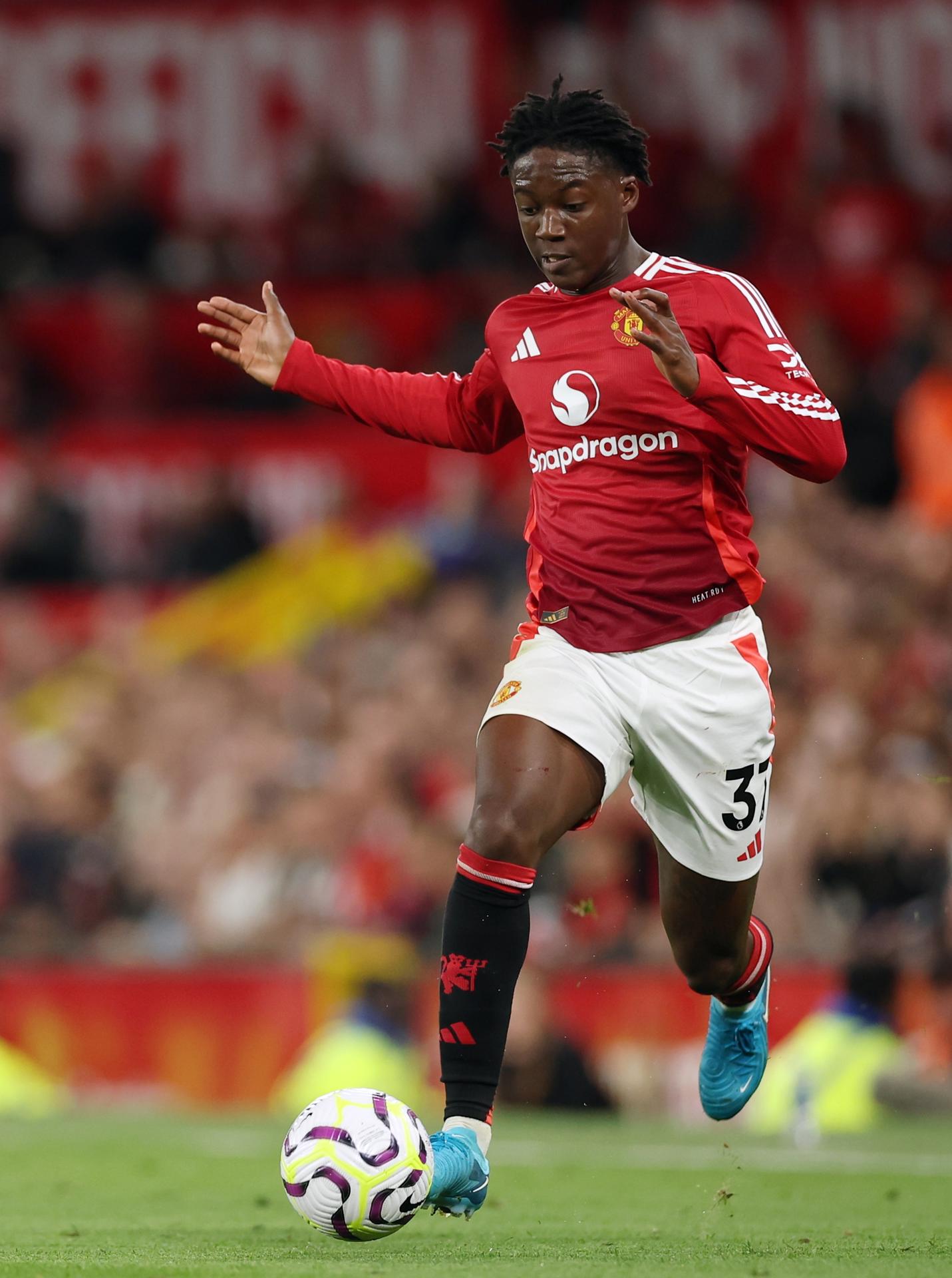 El jugador del Manchester United, Kobbie Mainoo. EFE/EPA/ADAM VAUGHAN