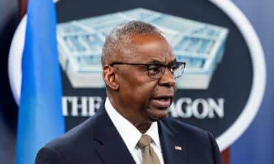 Fotografía de archivo del secretario de Defensa de Estados Unidos, Lloyd Austin, en el Pentágono, en Arlington, Virginia, EE.UU. EFE/JIM LO SCALZO