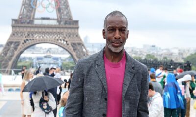 El exvelocista estadounidense Michael Johnson durante los Juegos de París 2024. EFE/EPA/CHRISTOPHE PETIT TESSON / POOL