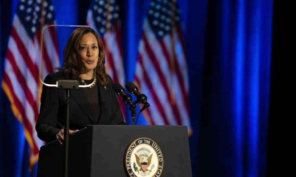 Foto de archivo de la vicepresidenta de EE.UU. Kamala Harris. EFE/DAVID MUSE