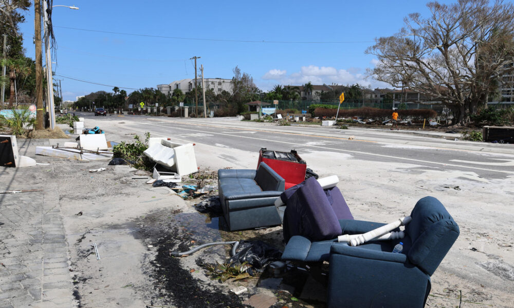 Fotografía de daños causados por el paso del huracán Milton este jueves en Sarasota, Florida (EE.UU.). EFE/Octavio Guzmán