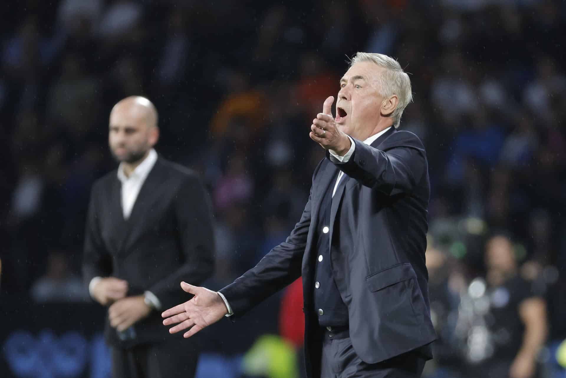 El entrenador del Real Madrid, Carlo Ancelotti, durante el partido de la décima jornada de LaLiga EA Sports que Celta de Vigo y Real Madrid disputaron en el estadio de Balaídos. EFE/Lavandeira