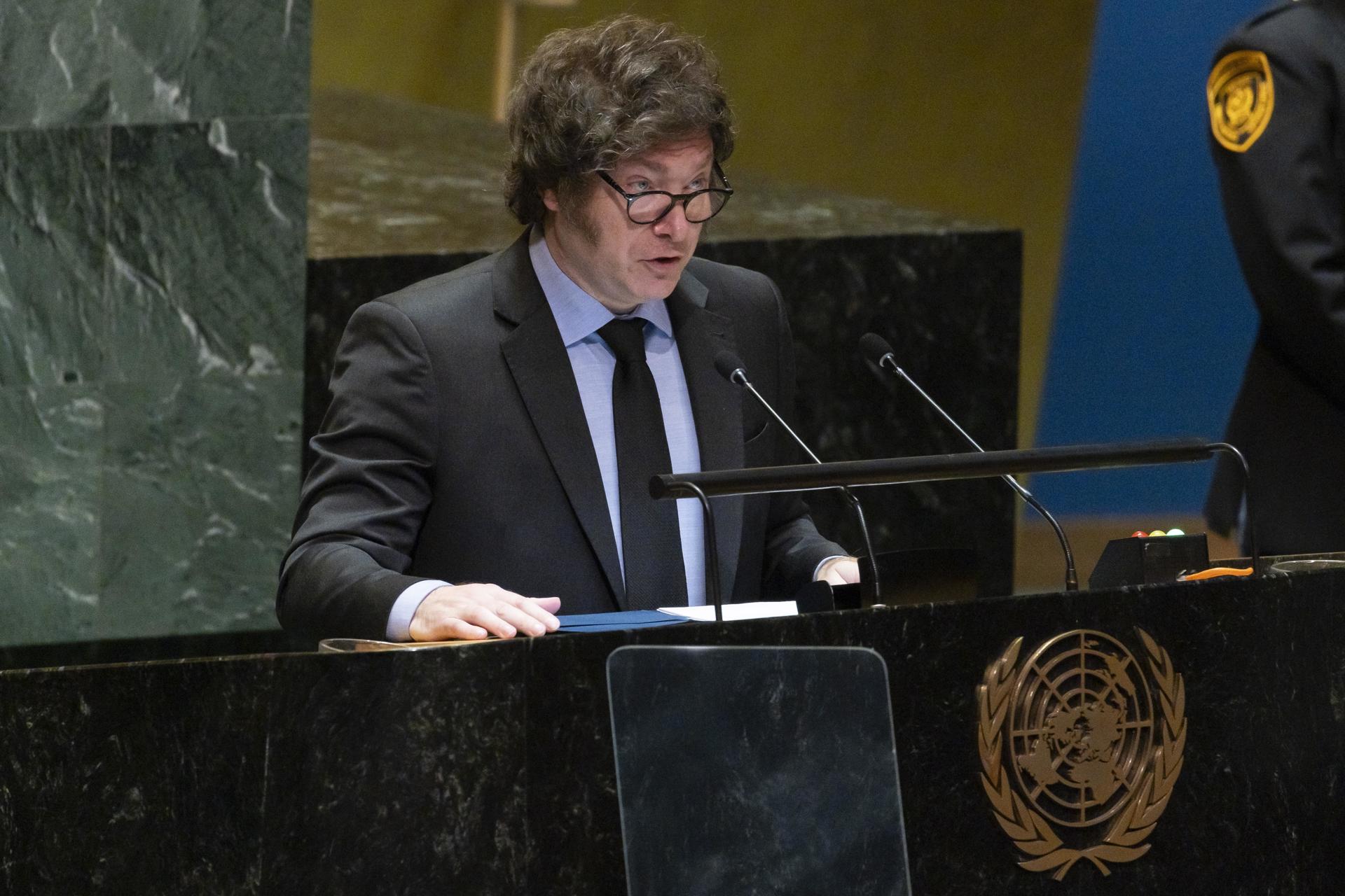 Fotografía de acrhivo del presidente argentino Javier Milei, habla durante el debate general del 79º período de sesiones de la Asamblea General de las Naciones Unidas en la Sede de las Naciones Unidas en Nueva York, Nueva York, EE.UU., 24 de septiembre de 2024. EFE/EPA/Justin Lane