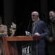 El director de la película Emilia Pérez, Jacques Audiard, habla durante la inauguración del Festival Internacional de Cine de Morelia, este viernes en el estado de Michoacán (México). EFE/Iván Villanueva