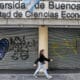 Fotografía de una entrada de la Universidad de Buenos Aires, cerrada durante una huelga este 10 de octubre de 2024 en Buenos Aires (Argentina). EFE/ Juan Ignacio Roncoroni