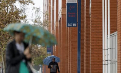 Vista general del campus de Tarongers de la Universitat de Valencia que ha suspendido las clases de hoy martes debido a las lluvias torrenciales que afectan a la Comunitat Valenciana, y especialmente a la provincia de Valencia, en la que se ha establecido el aviso rojo. EFE/Biel Aliño