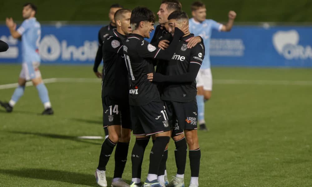 Los jugadores del Leganés celebran el gol de Munir El Haddadi. EFE/Salas