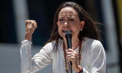 Fotografía de archivo del 28 de agosto de 2024 de la líder opositora venezolana María Corina Machado durante una manifestación en Caracas (Venezuela). 
 EFE/ Ronald Peña