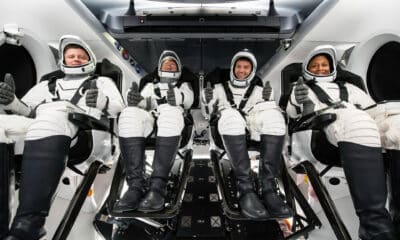 Fotografía del viernes 12 de enero de 2024 cedida por SpaceX de la tripulación de la misión Crew-8 de la NASA de izquierda a derecha los astronautas de la NASA la especialista de la misión, Jeanette Epps; el comandante, Matthew Dominick; el piloto, Michael Barratt, y el especialista de la misión, el cosmonauta de Roscosmos, Alexander Grebenkin, mientras participan en la una prueba de interfaz en la Estación Espacial de Cabo Cañaveral en Florida (EE. UU). EFE/SpaceX /SOLO USO EDITORIAL /NO VENTAS /SOLO DISPONIBLE PARA ILUSTRAR LA NOTICIA QUE ACOMPAÑA /CRÉDITO OBLIGATORIO