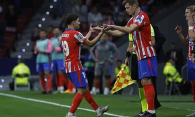 Julián Alvarez y Alexander Sørloth, en una foto de archivo. EFE/ Juanjo Martín.