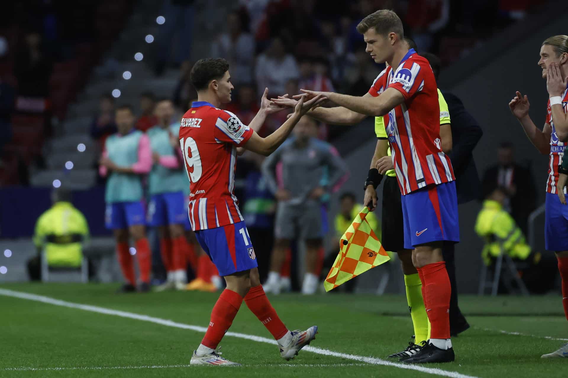 Julián Alvarez y Alexander Sørloth, en una foto de archivo. EFE/ Juanjo Martín.