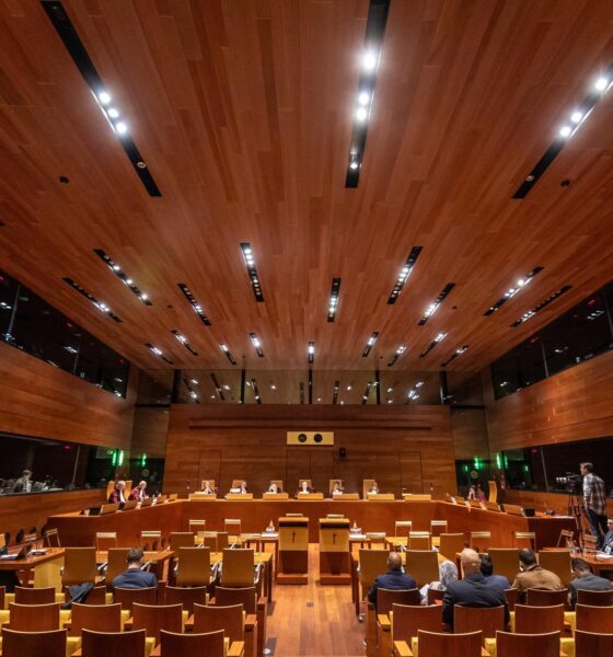 Vista general de la Sala III del Tribunal de Justicia de la Unión Europea (TJUE) en Luxemburgo, donde se anunció la sentencia sobre transferencias internacionales de futbolistas profesionales. EFE/EPA/JULIEN WARNAND