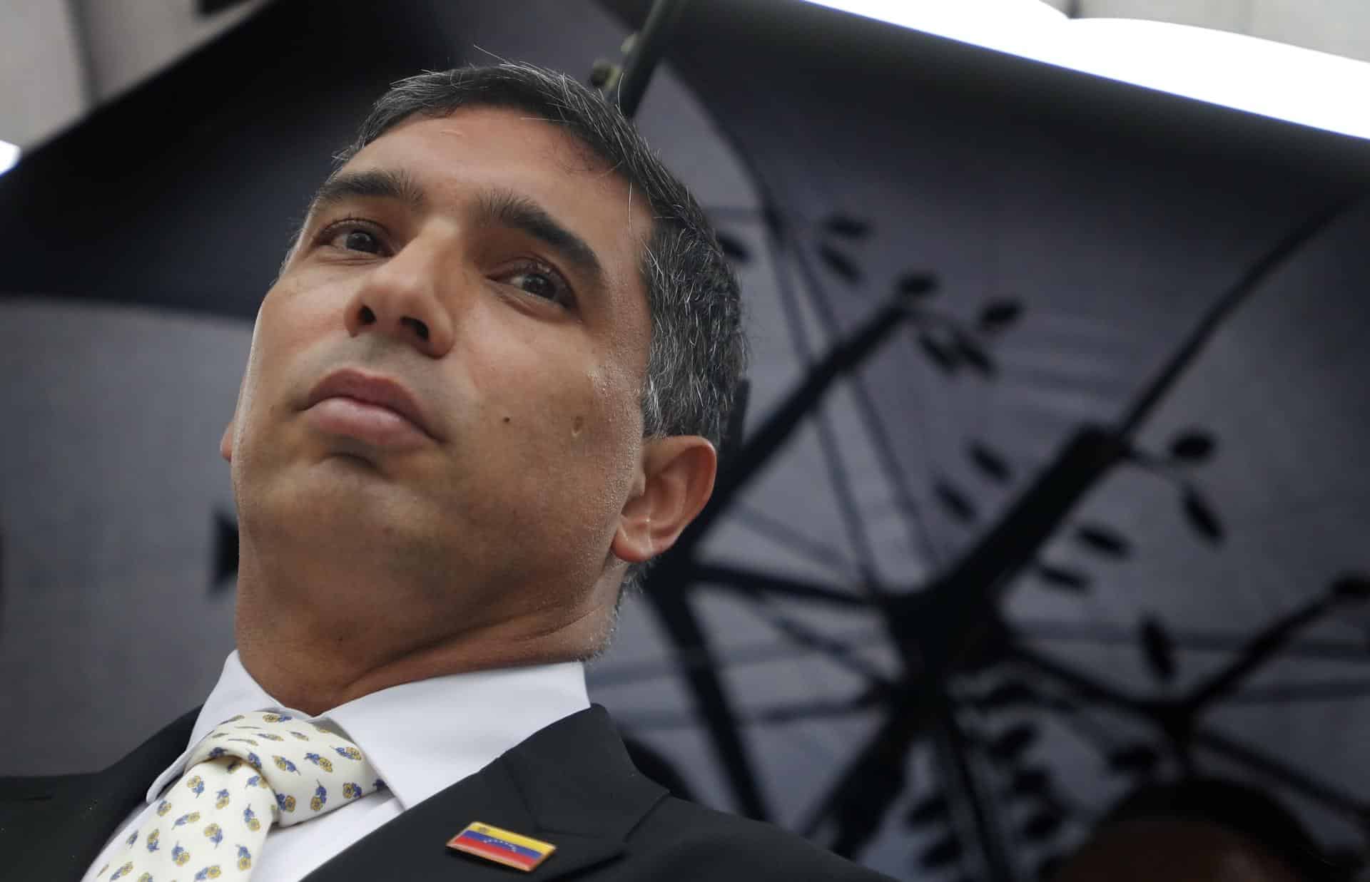 Fotografía de arhcivo del 19 de julio de 2023 del entonces ministro de Petróleo de Venezuela, Pedro Tellechea, en la ceremonia de inauguración de un monumento al líder militar y político venezolano Simón Bolívar (1783-1830) en Moscú, Rusia. EFE/EPA/Maxim Shipenkov