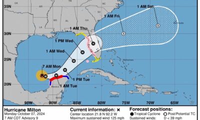 Imagen cedida por el Centro Nacional de Huracanes (NHC) estadounidense este lune EFE/NHC