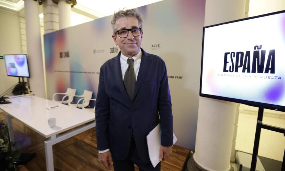 El secretario de Estado de Cultura de España, Jordi Martí Grau, posa durante una rueda de prensa este martes, en el Museo de las Artes (MUSA) en Guadalajara (México). EFE/ Francisco Guasco