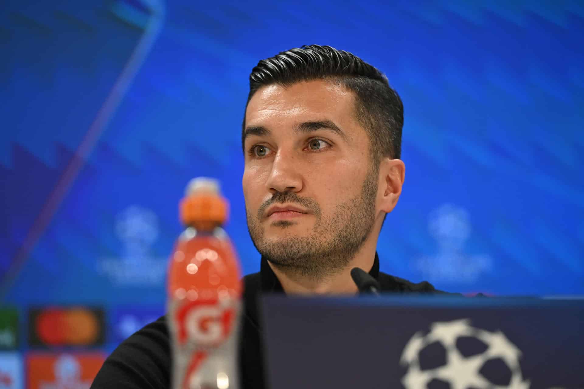 El entrenador del Borussia Dortmund Nuri Şahin, en la rueda de prensa ofrecida este lunes, en la víspera del partido de Liga de Campeones ante el Real Madrid. EFE/ Fernando Villar