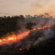 Fotografía aérea de un incendio forestal en la Reserva Ecológica Contagem, el 24 de septiembre de 2024, en Brasilia (Brasil). EFE/ Andre Borges