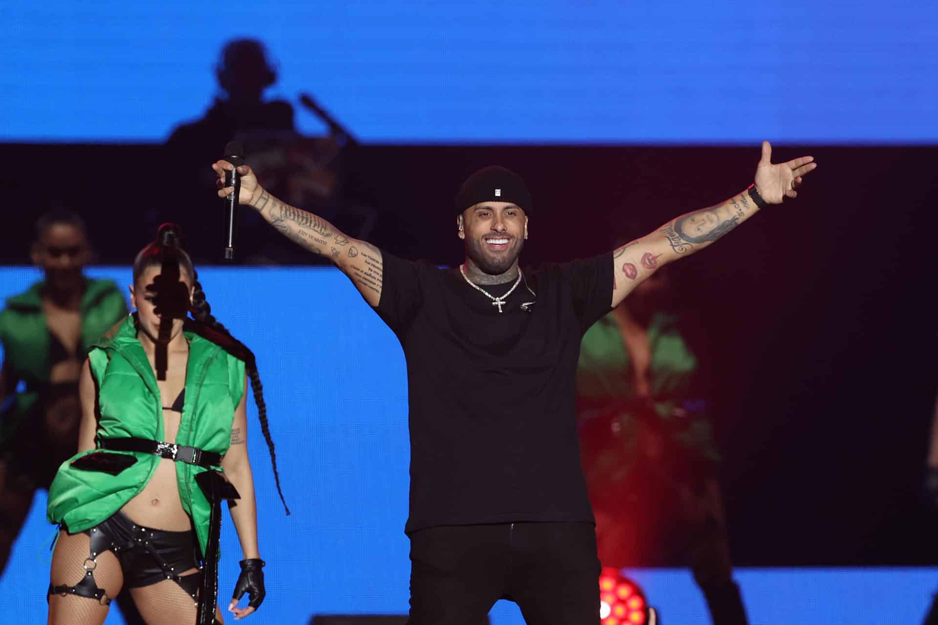 Fotografía de archivo en donde se ve al músico y cantante puertorriqueño Nicky Jam durante la gala de LOS40 Primavera Pop, en el WiZink Center, en Madrid. EFE/ Kiko Huesca