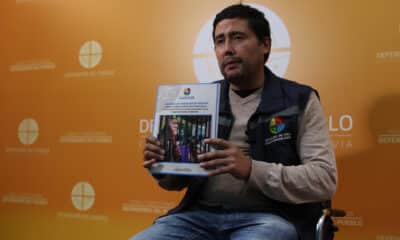 Fotografía del 1 de octubre de 2024 del coordinador del Mecanismo Nacional de Prevención de la Tortura de la Defensoría del Pueblo, Juan Ledezma, durante una entrevista con EFE en La Paz (Bolivia). EFE/ Luis Gandarillas