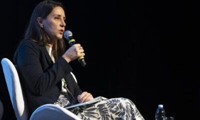 La directora de Regularización y Comercialización de Norte Energia, Silvia Cabral, habla durante el segundo día del II Foro Latinoamericano de Economía Verde en São Paulo (Brasil). EFE/ Isaac Fontana