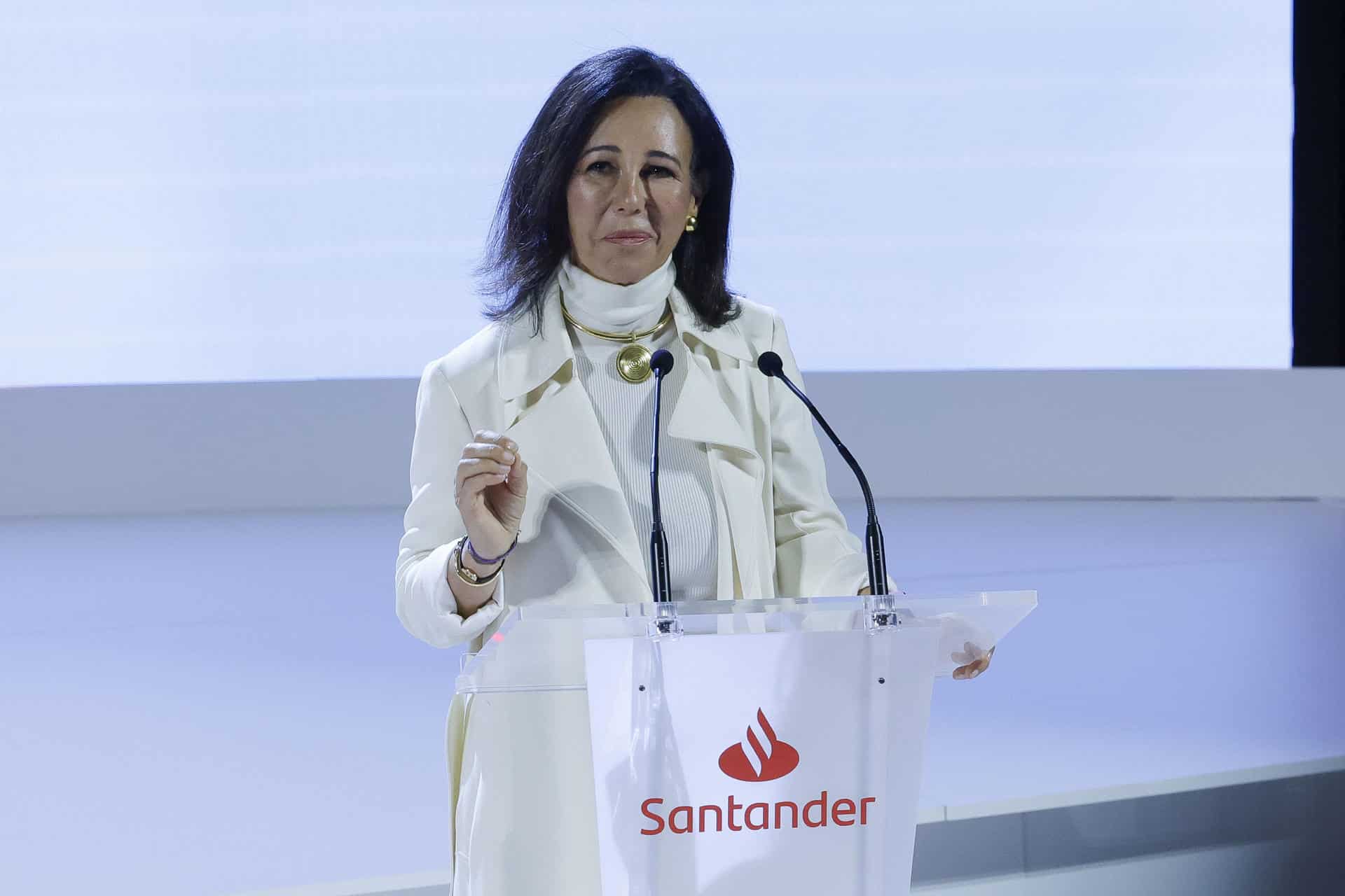 Fotografía de archivo en donde se ve a la presidenta del Banco Santander, Ana Patricia Botín. EFE/ Zipi