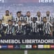 Jugadores de Botafogo posan en un partido de la Copa Libertadores. EFE/ Isaac Fontana