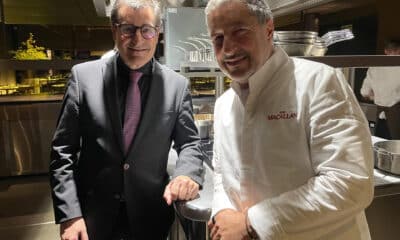 Los hermanos Roca en la cocina de su nuevo restaurante 'TimeSpirit' en Escocia. El Celler de Can Roca abre en la destilería The Macallan su primer restaurante fuera de España, TimeSpirit, una experiencia culinaria que celebra la creatividad, la historia y la naturaleza en un espacio de excelencia gastronómica en Escocia. EFE/ Susana Blaya