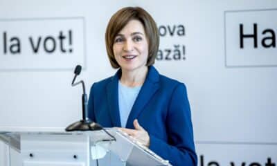 La presidenta moldava, Maia Sandu, habla durante una conferencia de prensa después de las elecciones presidenciales y el referéndum sobre la membresía de la UE en Chisinau, Moldavia, el 21 de octubre de 2024. El 20 de octubre Moldavia celebró elecciones presidenciales y un referéndum sobre la conveniencia de incluir en la Constitución el camino del país hacia la adhesión a la UE. (Elecciones, Moldavia) EFE/EPA/DUMITRU DORU