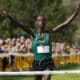 El atleta de Burundi Rodrigue Kwizera se impone en la Cross internacional Zornotza celebrada en Amorebieta-Etzano. EFE/ Miguel Toña