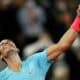 Rafael Nadal reacciona tras ganar a Novak Djokovic en el Roland Garros de 2020. EFE/EPA/YOAN VALAT