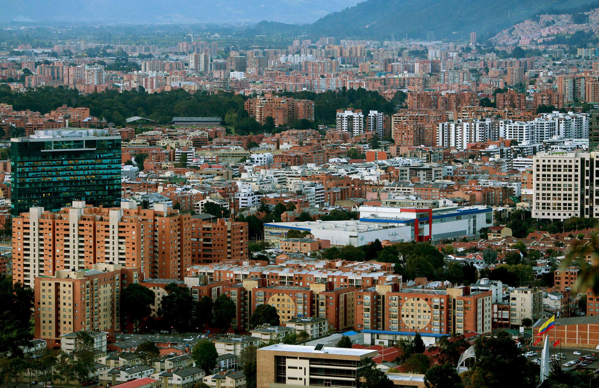 Fotografía de archivo de una vista panorámica de Bogotá (Colombia), sede de la XXII Conferencia Interamericana de Ministras y Ministros de Trabajo.EFE/Leonardo Muñoz