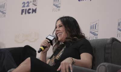 La protagonista de la película ‘Emilia Pérez’, Karla Sofía Gascón, habla durante una rueda de prensa en el Festival Internacional de Cine de Morelia (FICM), en el estado de Michoacán (México). EFE/Iván Villanueva