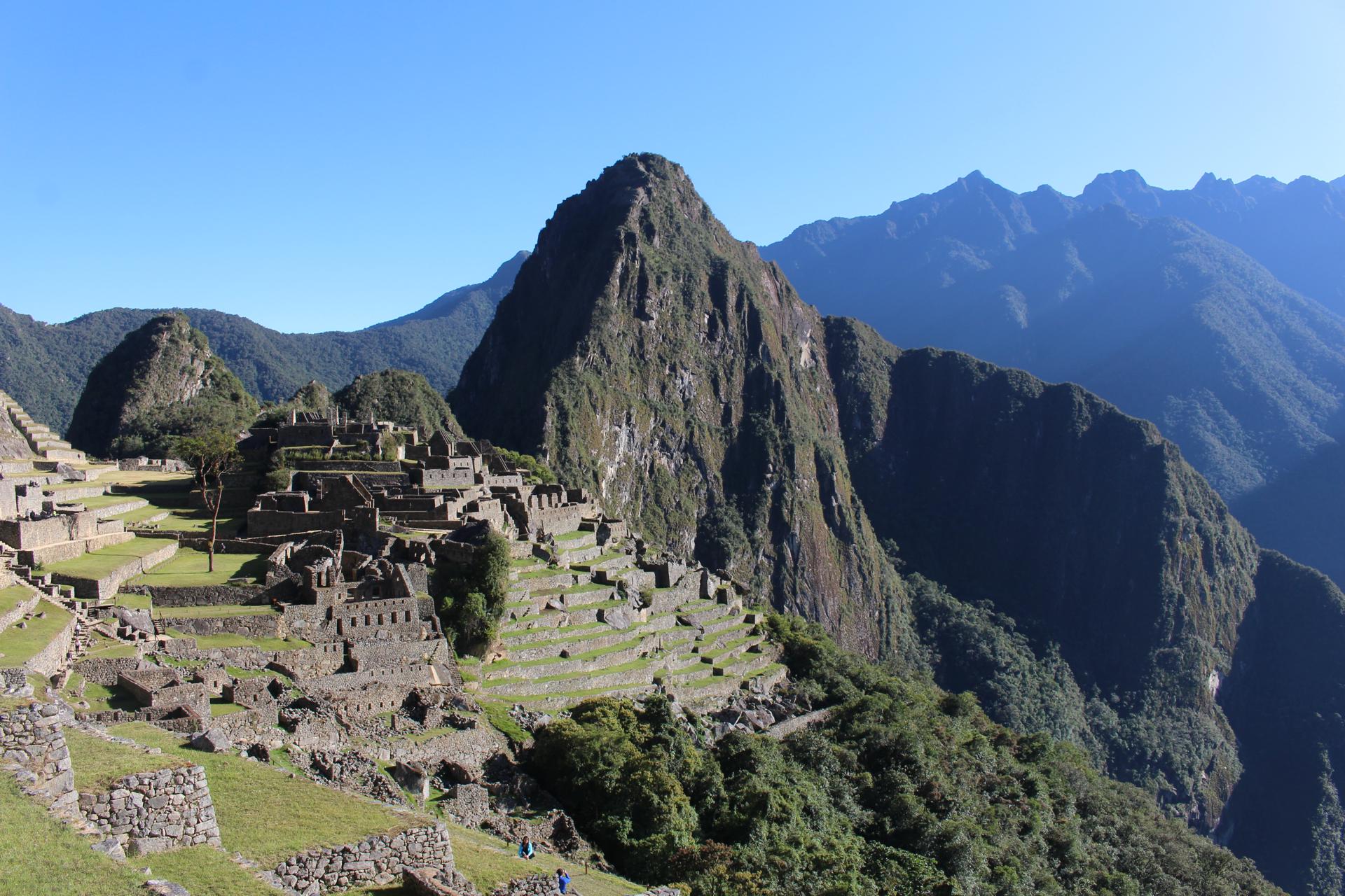 Fotografía de archivo del 4 de junio de 2024 de una vista general de la ciudadela prehispánica de Machu Picchu (Perú). EFE/ Paula Bayarte