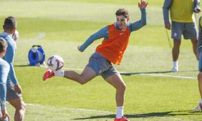 Julián Álvarez, una de las figuras de la selección de Argentina, durante en un entrenamiento con el Atlético Madrid. EFE/Rodrigo Jiménez