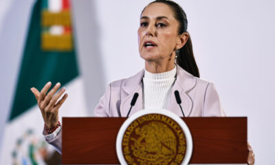 La presidenta de México Claudia Sheinbaum, habla este viernes durante su conferencia de prensa matutina en Palacio Nacional, en la Ciudad de México (México). EFE/ Sáshenka Gutiérrez