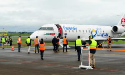 Fotografía cedida por la Presidencia de Uruguay de la pista del Aeropuerto Internacional de Salto durante la inauguración de la ruta aérea que unirá Montevideo y Salto, este martes en Salto (Uruguay). EFE/ Martin Valente Cardinal /Presidencia de Uruguay