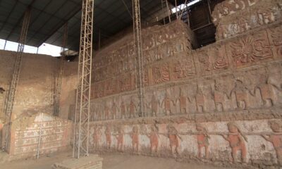 Fotografía de archivo que muestra detalles de un mural en la Huaca de la Luna en Trujillo (Perú). EFE/STR